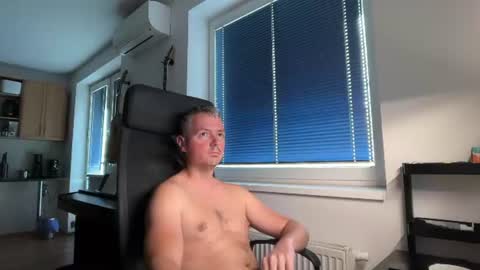 Snapshot of jogger1991 chatting on 15, 6, 2026 Jogger1991 online show from 15, 6, 2026