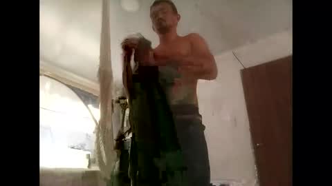 Snapshot of johan570400 chatting on 4, 4, 2026 Joni online show from 4, 4, 2026