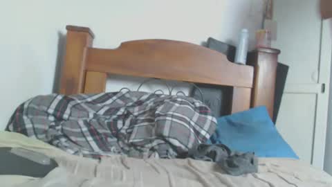 johantorres19 online show from 14, 2, 2025