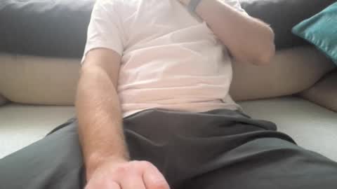 Snapshot of john340 chatting on 6, 11, 2025 John online show from 6, 11, 2025