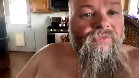 Snapshot of john40a chatting on 19, 4, 2026 John online show from 19, 4, 2026
