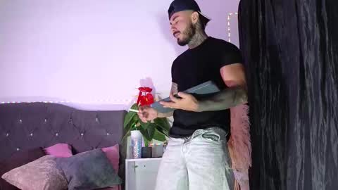 John  online show from 28, 3, 2026