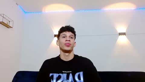 john_ssnow29 online show from 18, 10, 2025