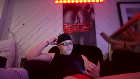 bisexual King  online show from 13, 1, 2026