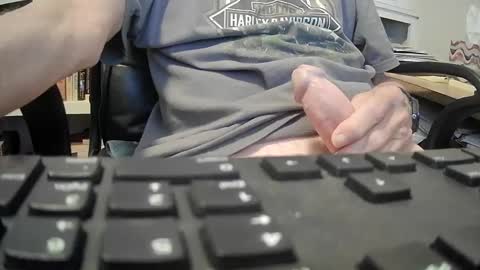 Snapshot of johngp777 chatting on 18, 9, 2025 johngp777 online show from 18, 9, 2025