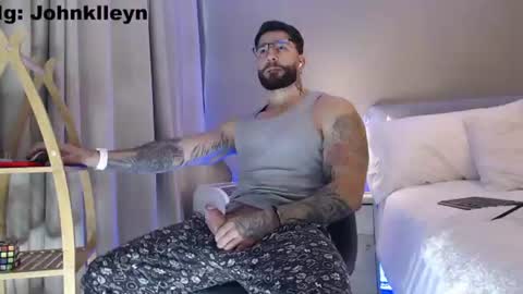 Snapshot of johnklleyn chatting on 19, 6, 2026 john online show from 19, 6, 2026