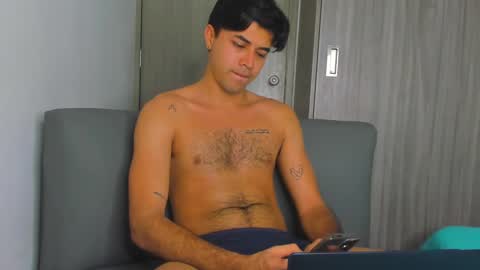 johnny_bravo777 online show from 27, 2, 2025