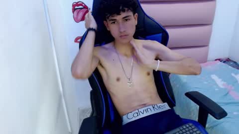 johnny_cagee online show from 6, 12, 2024