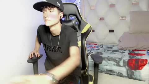 johnny_cagee online show from 12, 9, 2025