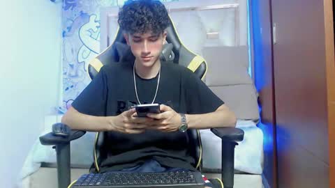 johnny_cagee online show from 25, 10, 2025