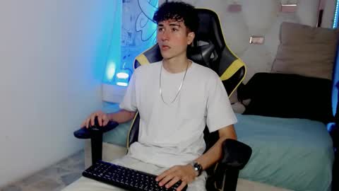 johnny_cagee online show from 14, 12, 2025