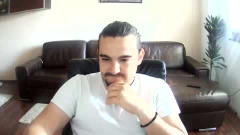 johnnybravovici online show from 5, 7, 2026