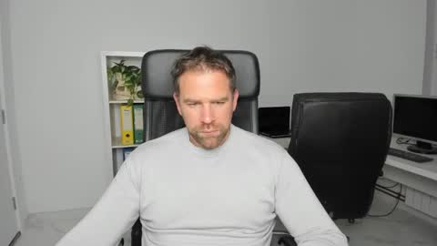 johnnydough82 online show from 3, 12, 2024