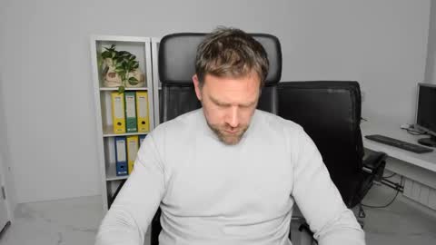 johnnydough82 online show from 9, 12, 2024