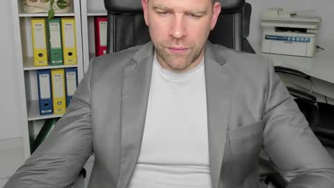 johnnydough82 online show from 24, 12, 2024