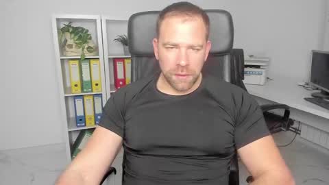 johnnydough82 online show from 2, 1, 2025