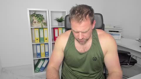 johnnydough82 online show from 18, 1, 2025