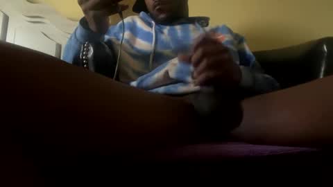 JohnnyHunggg online show from 9, 1, 2025