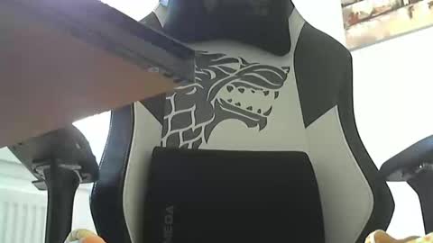 Johnnyscum80 online show from 12, 11, 2025