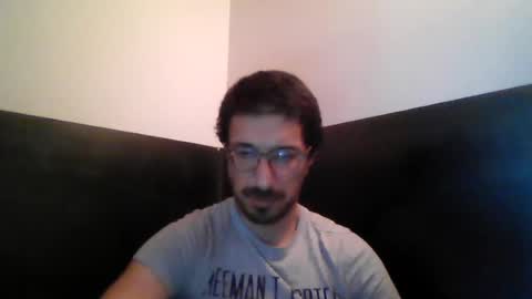 Snapshot of johnparis7575 chatting on 19, 7, 2026 Johnfrench online show from 19, 7, 2026