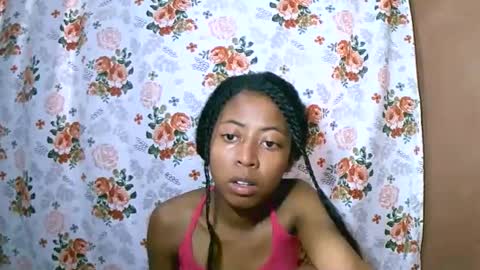 Snapshot of joliekah27 chatting on 12, 3, 2025 joliekah27 online show from 12, 3, 2025