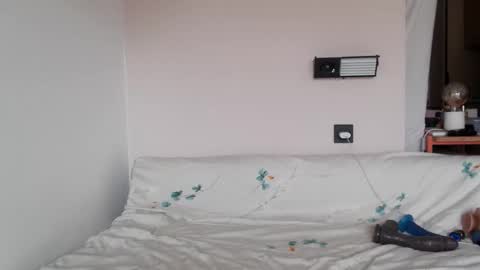 Snapshot of jolieroseeparis chatting on 6, 10, 2025 Rose online show from 6, 10, 2025