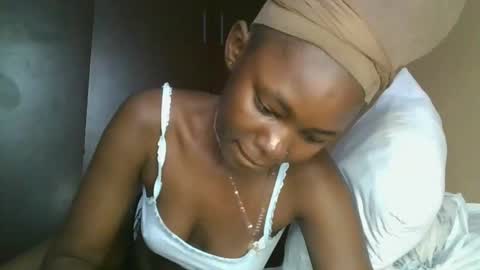 jollynabeb online show from 2, 11, 2025