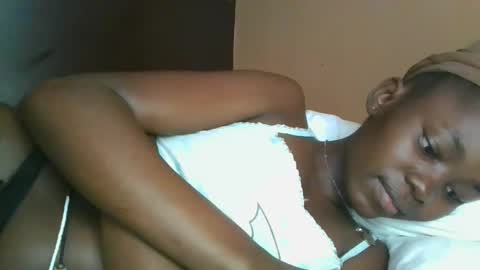 jollynabeb online show from 3, 11, 2025