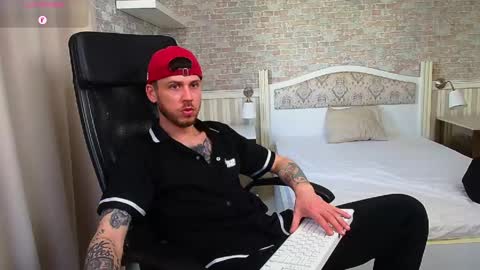 Snapshot of jonahshaw chatting on 5, 5, 2026 JonahShaw online show from 5, 5, 2026