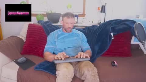 Snapshot of jonariesxxx chatting on 20, 4, 2026 Jon Aries online show from 20, 4, 2026