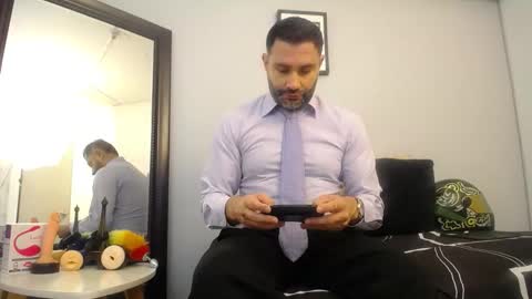  JONAS BEARD  online show from 25, 11, 2025