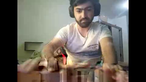 Snapshot of jonasf2525 chatting on 25, 11, 2025 jonasf2525 online show from 25, 11, 2025