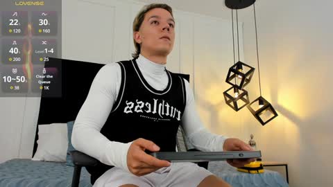 Jonathan Danielss  online show from 30, 1, 2025
