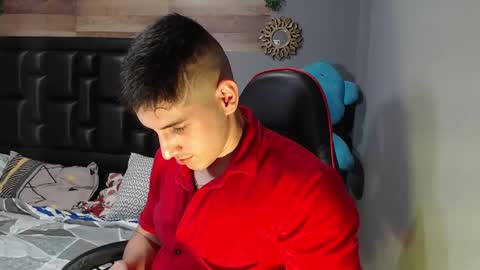 jonathancast08 online show from 17, 2, 2025