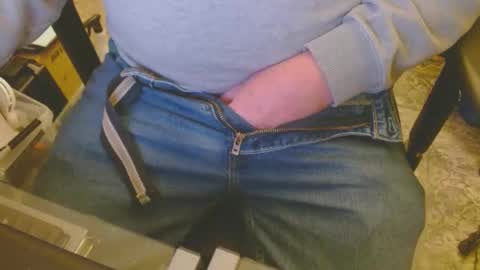 Snapshot of joncpics chatting on 5, 2, 2025 joncpics online show from 5, 2, 2025