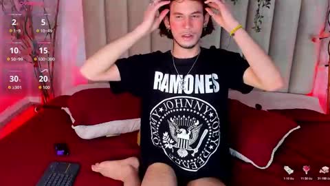 Snapshot of jonny_gilbert chatting on 2, 2, 2026 jonny_gilbert online show from 2, 2, 2026