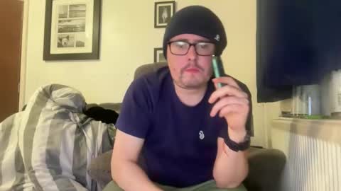 jonnybeeswax7376964133 online show from 4, 12, 2025