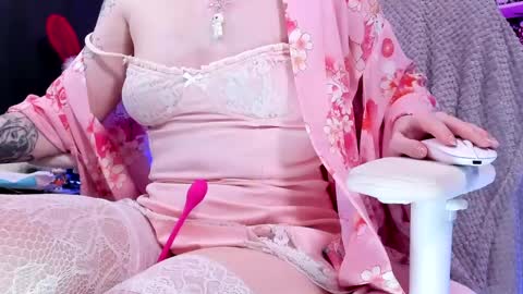 Rose online show from 15, 4, 2026