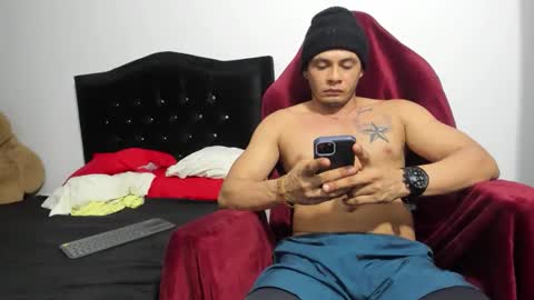 Snapshot of jose22leal chatting on 3, 6, 2026 Jose22Cm online show from 3, 6, 2026