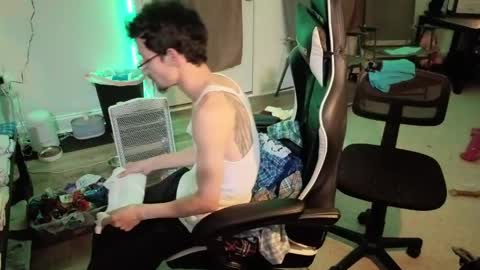 Josef online show from 8, 4, 2026