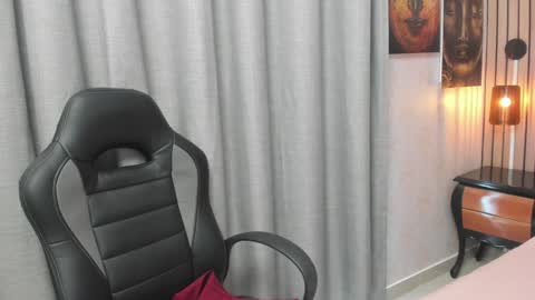 Snapshot of joselyn_sexy_ chatting on 20, 12, 2024 Katalina online show from 20, 12, 2024