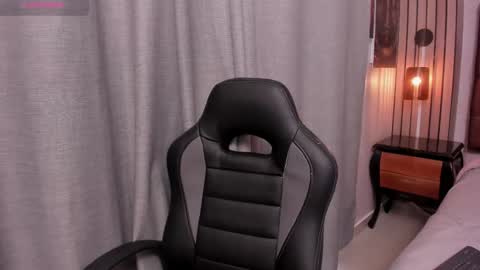 Snapshot of joselyn_sexy_ chatting on 3, 3, 2025 Katalina online show from 3, 3, 2025