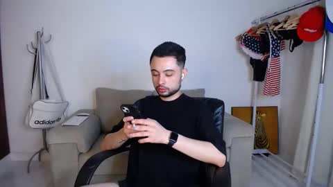 josezaens_ online show from 24, 10, 2025