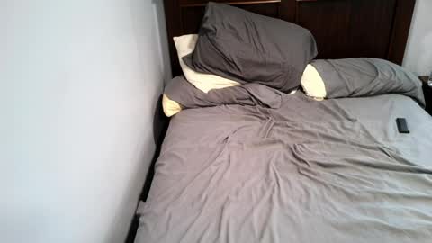 joshhawes online show from 4, 4, 2026