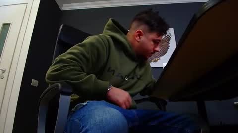 JoshKnight online show from 25, 2, 2025