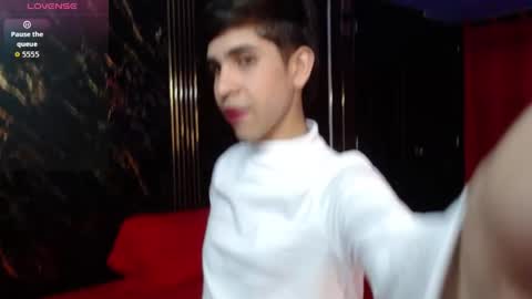 joshua_saenz_ online show from 27, 5, 2026
