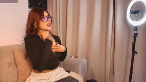 josephine   independent model    online show from 9, 4, 2026