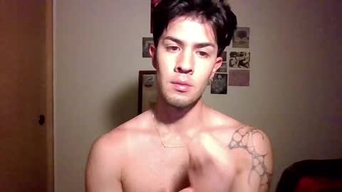 Snapshot of jotarojas1 chatting on 4, 1, 2025 jotarojas1 online show from 4, 1, 2025