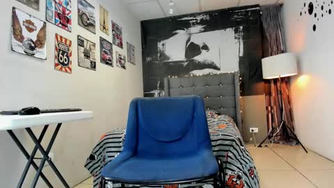 Snapshot of jouls_ chatting on 3, 3, 2026 jouls_ online show from 3, 3, 2026