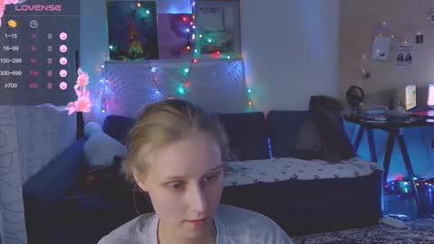 Snapshot of joy_keys chatting on 10, 3, 2025 joy_keys online show from 10, 3, 2025